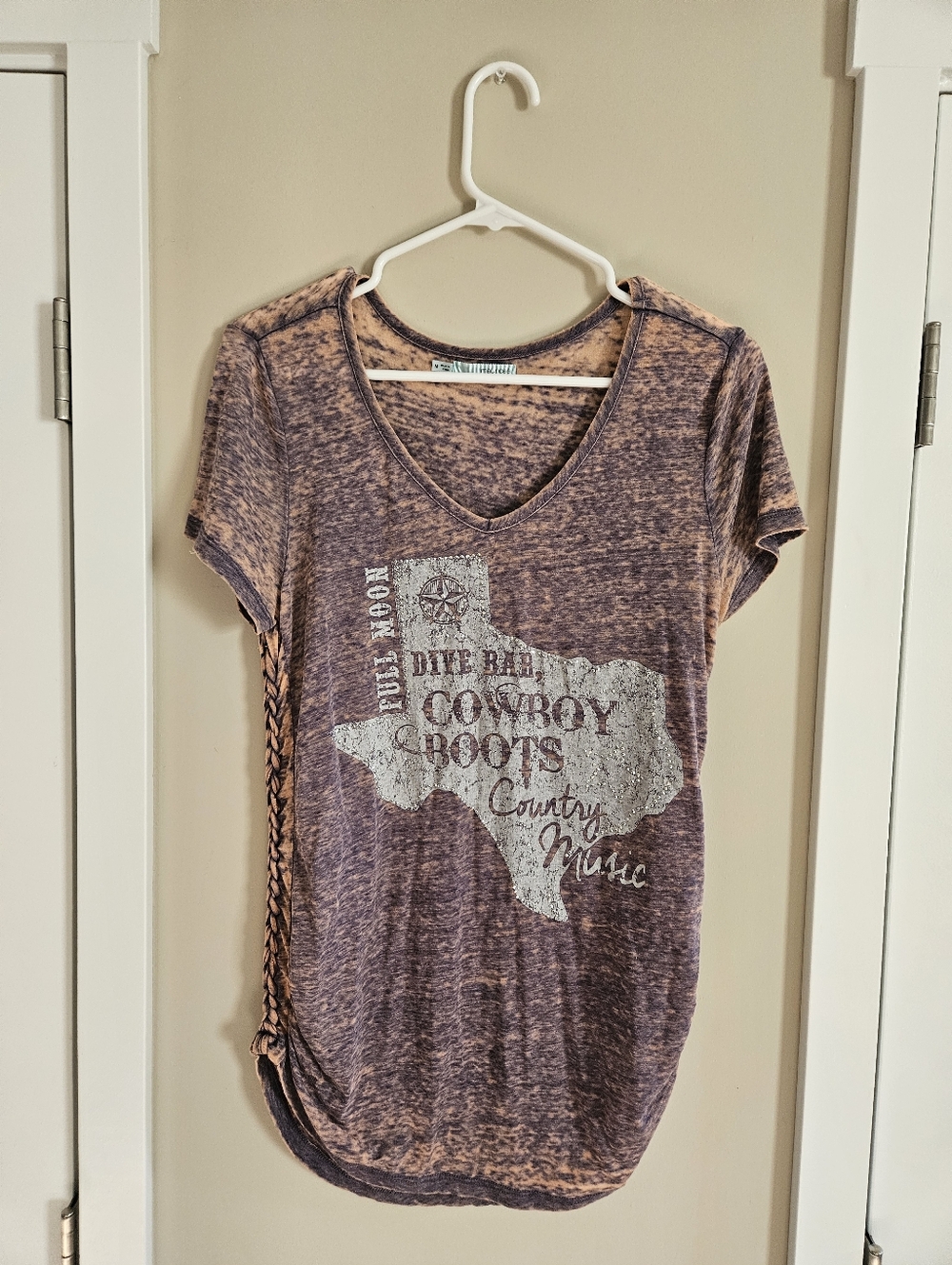 Cowboy Boots Graphic V‑Neck Tee in Washed Plum Maurices Texas Medium